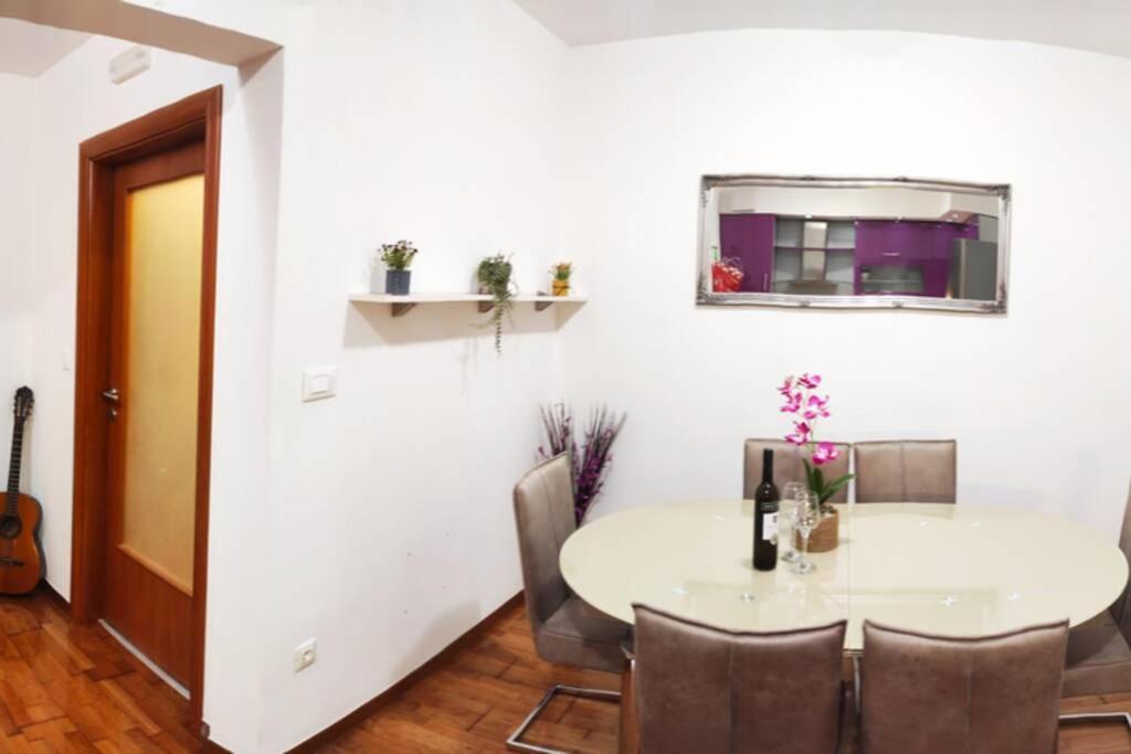 Spacious Apartment Near City Center And The Beach Split Luaran gambar